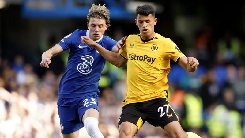 Manchester City acerta a contratação de brasileiro que estava no Wolverhampton